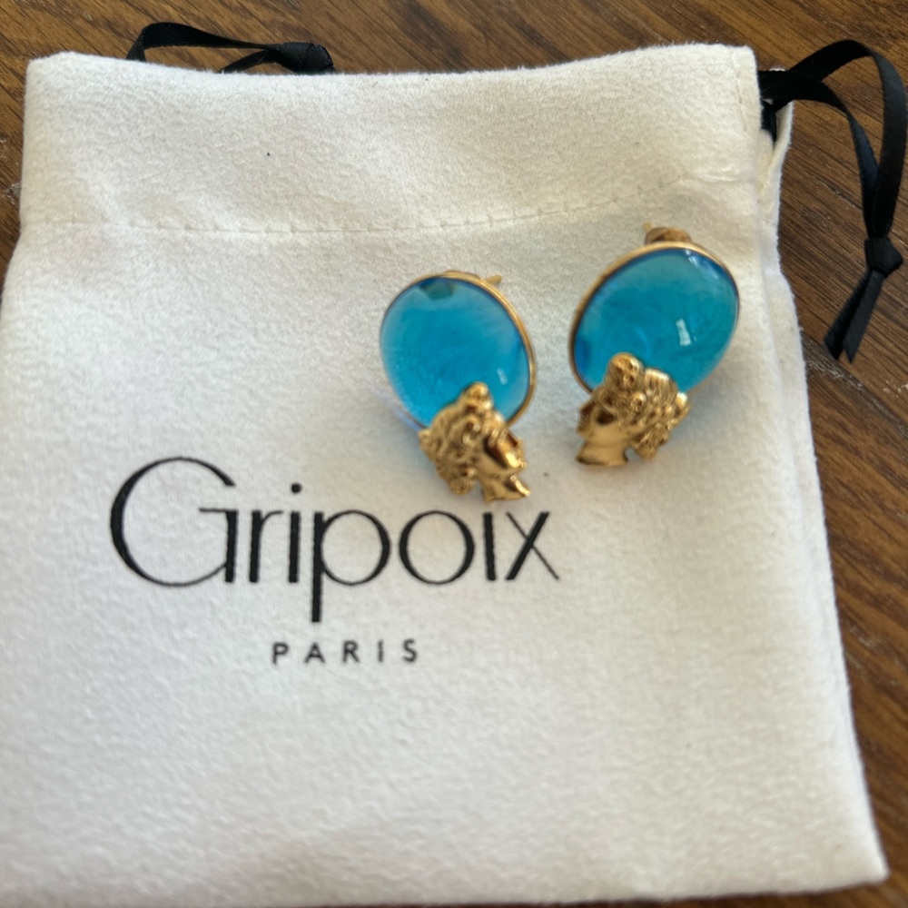 Gripoix Paris-Back to Rome Cameo stub Earrings with Cameo
